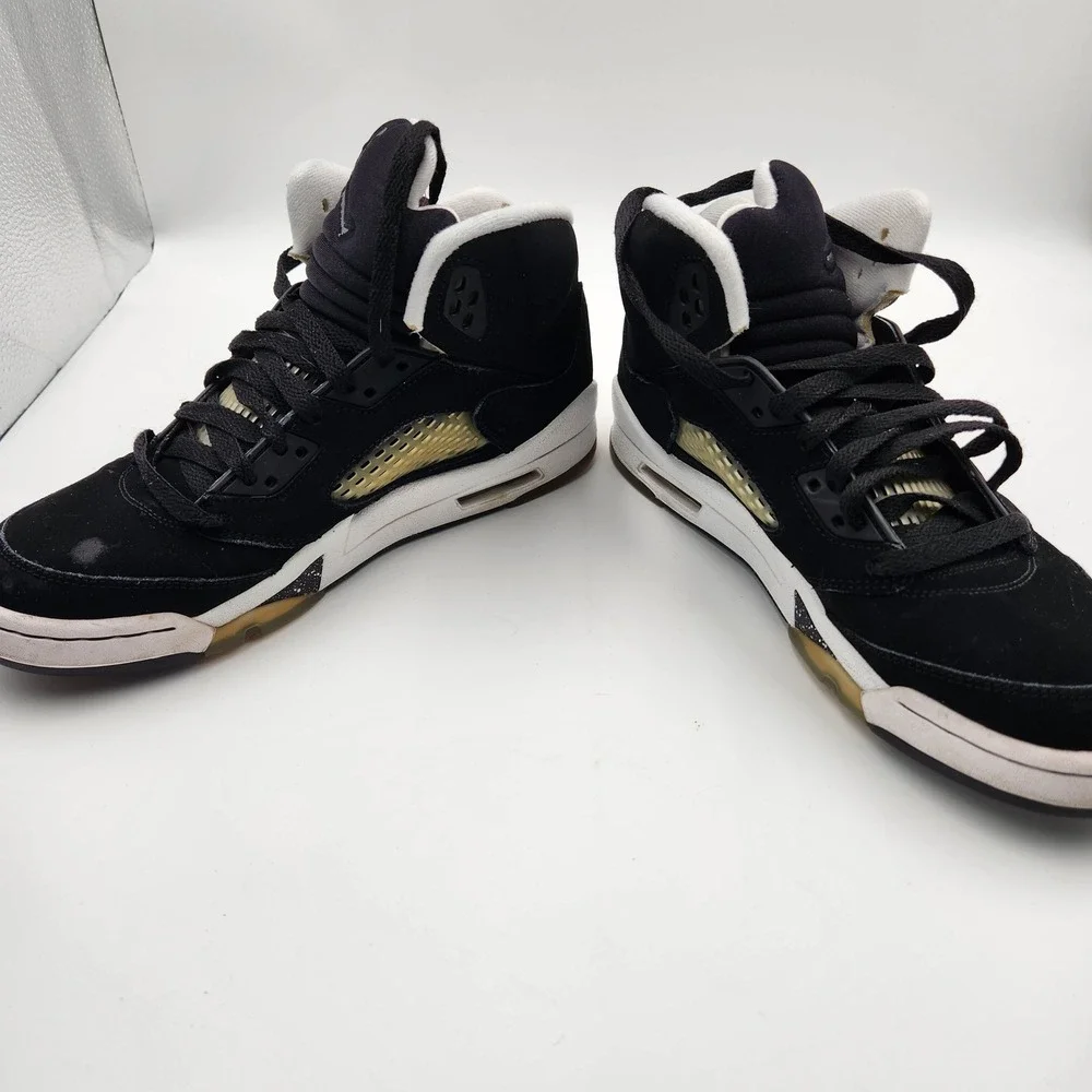 Nike Air Jordan 5 Retro Moonlight Oreo Size 7Y Black 440888-035 Athleisure‎